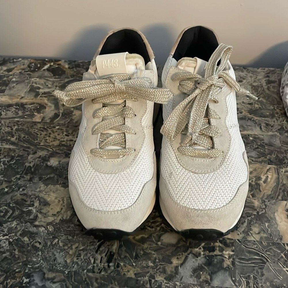 P488 sneakers like new size EU 38
